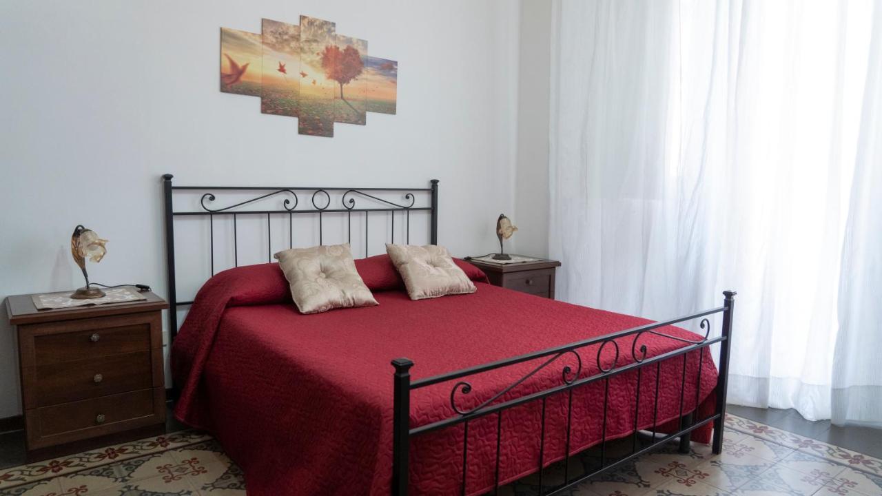 Mary'S Center House Apartment Catania Ngoại thất bức ảnh