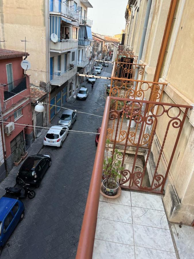 Mary'S Center House Apartment Catania Ngoại thất bức ảnh